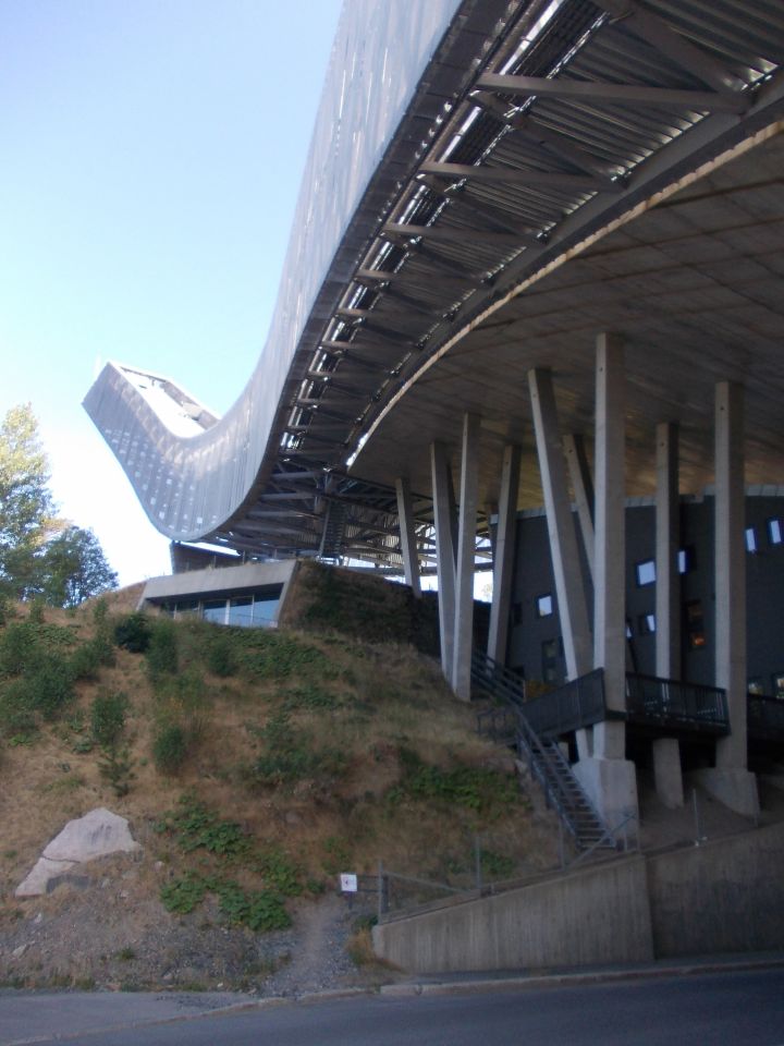 Oslo, nový (2010) skokanský můstek na Holmenkolenu