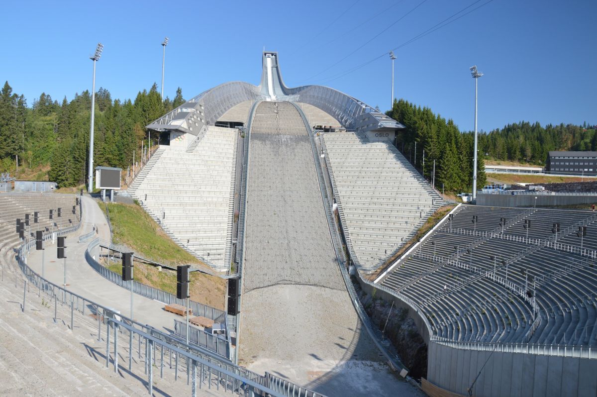 Oslo, nový (2010) skokanský můstek na Holmenkolenu