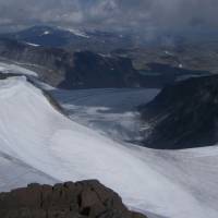 Popis: Ledovec z vrcholu Surtningssue
