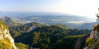 Popis: Sedlo Kočna, pohled do údolí Drávy