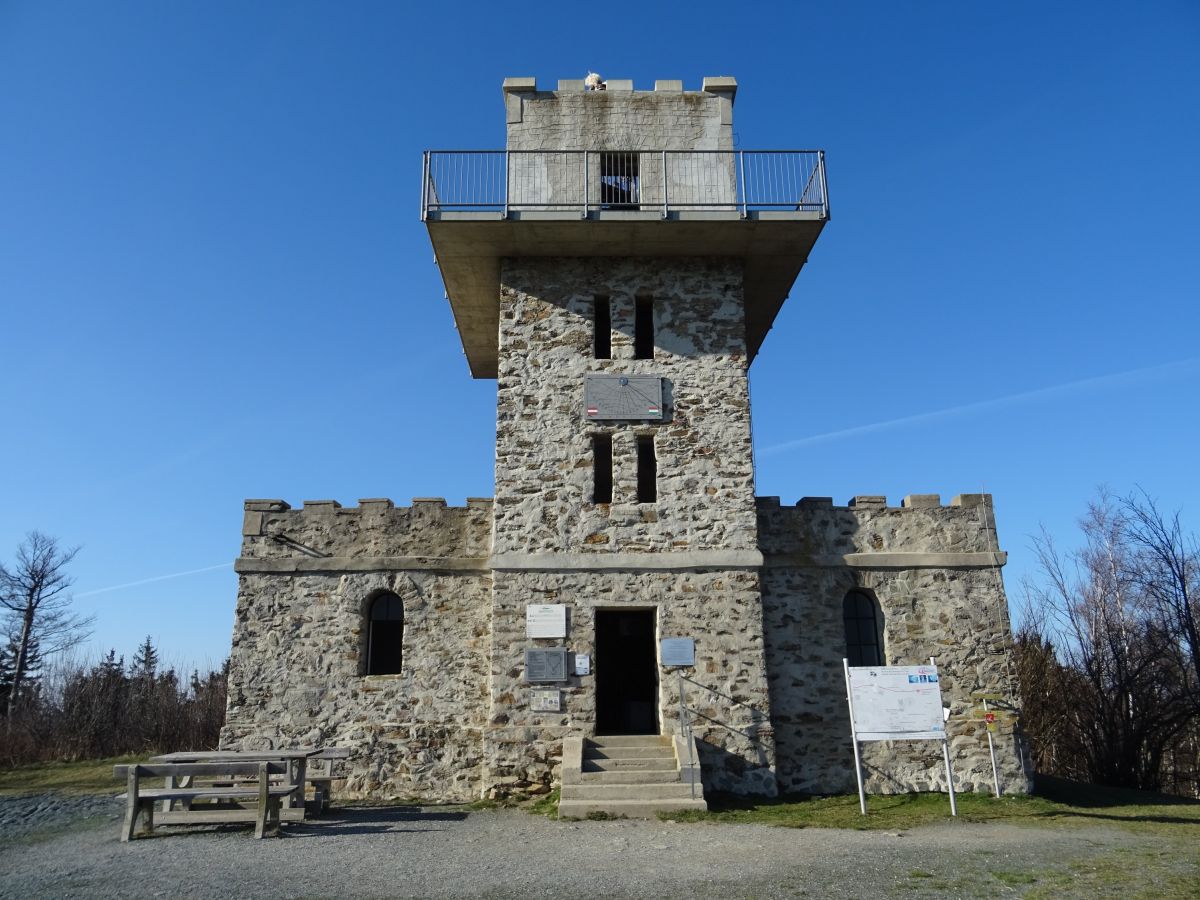 Geschriebenstein (Írott-kő), nejvyšší hora pohoří i celého Burgenlandu