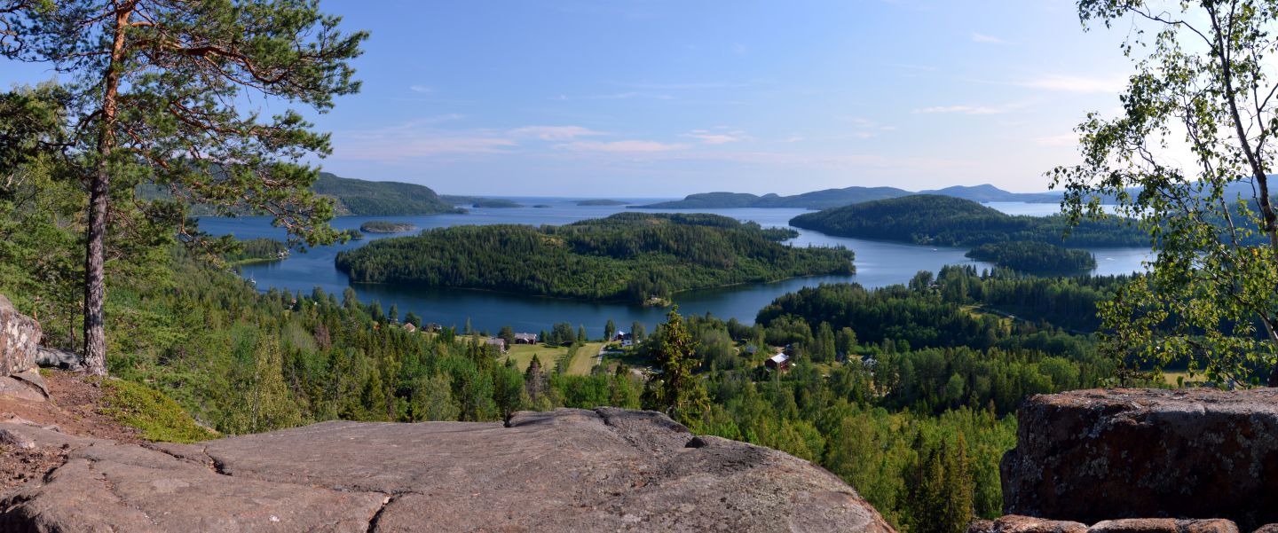 Staré hradiště Rödklitten a super výhled na fjordy a ostrovy