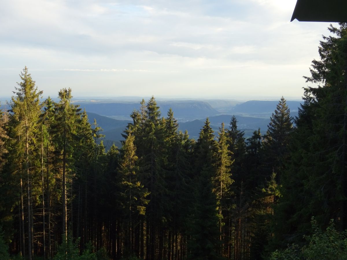 Večerní pohled z chaty Volovec na Slovenský kras