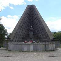 Popis: Památník Karpatsko-Dukelské operace