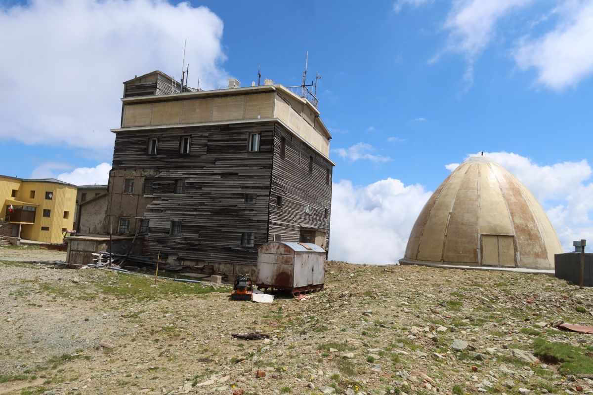 Botev, 2368 m, nejvyšší hora Staré planiny