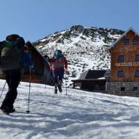 Popis: Dumlerhütte (necelých 1500 m)