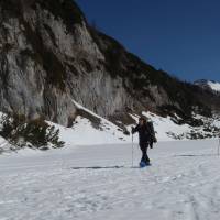 Popis: Schwarzensee, první jezero, které jsme přecházeli
