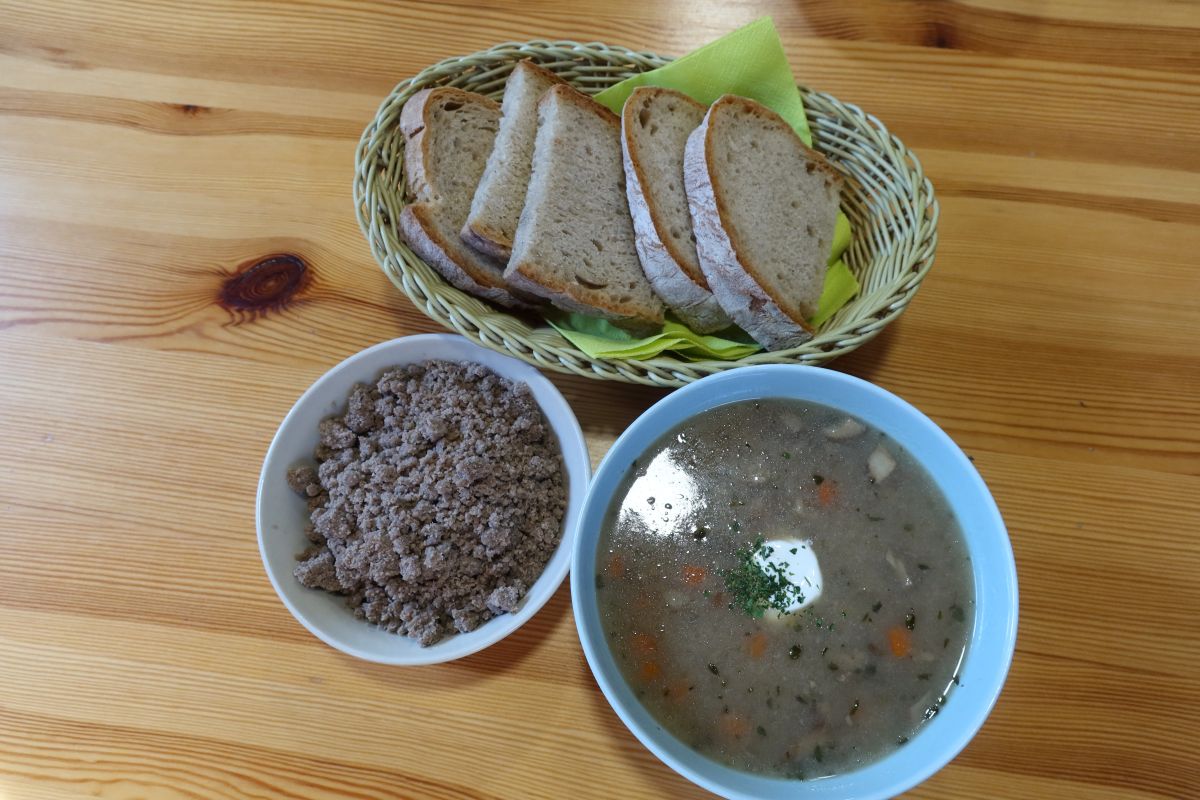 Ajdovi žganci a Gobova juha