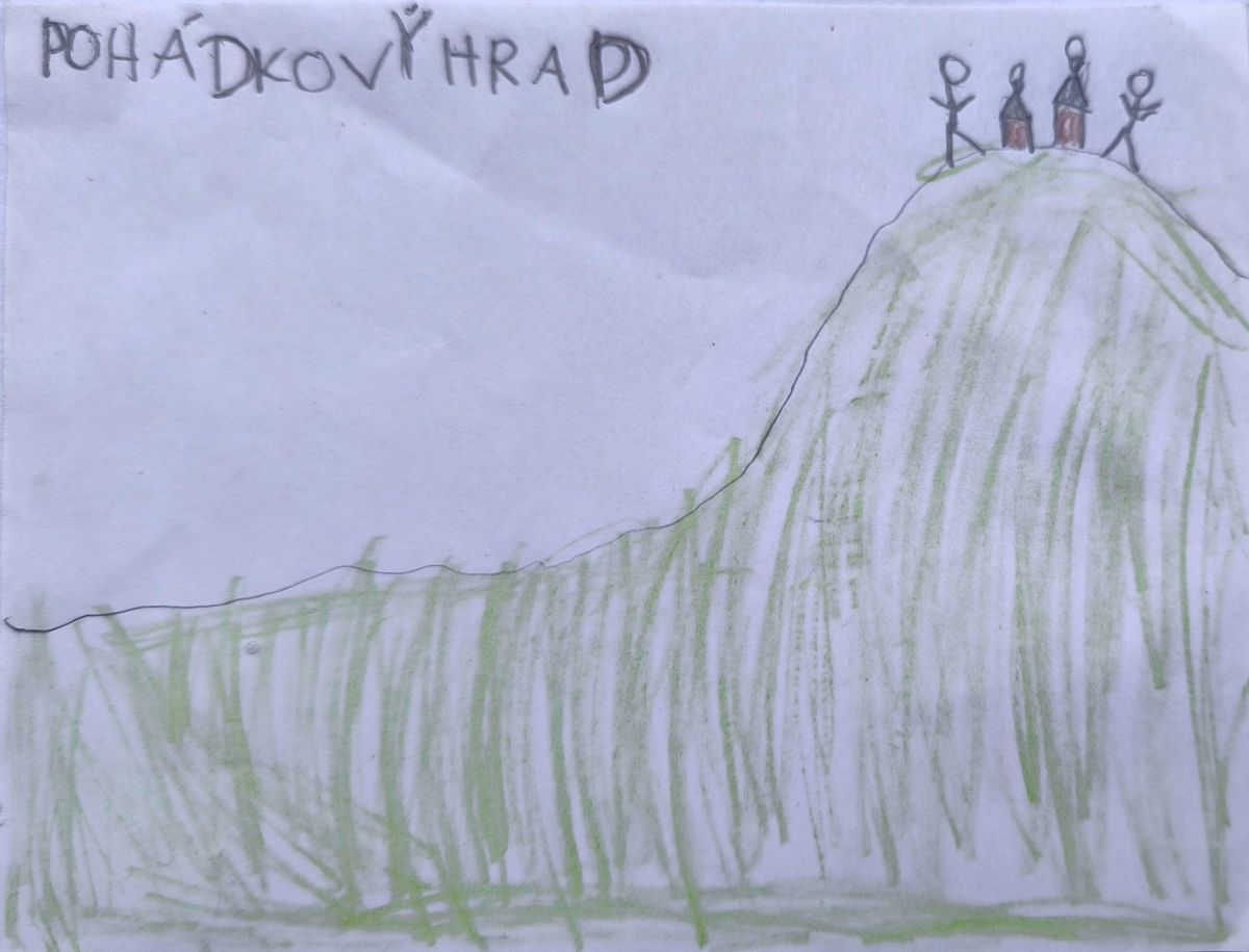 Pohled na pohádkový hrad od chaty Sleme