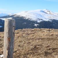 Popis: Na Zöhrerkogelu, vzadu Zirbitzkogel