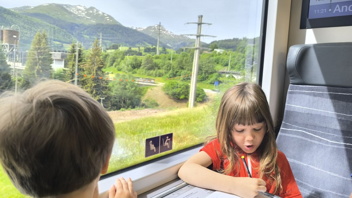 švýcarskou úzkokolejkou do průsmyku Oberalppass