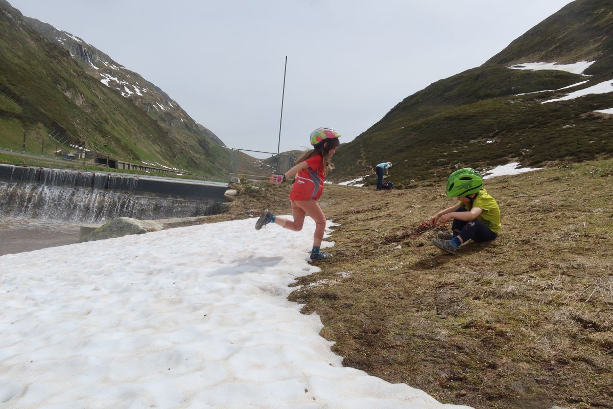 Oberalppass - první a poslední sníh